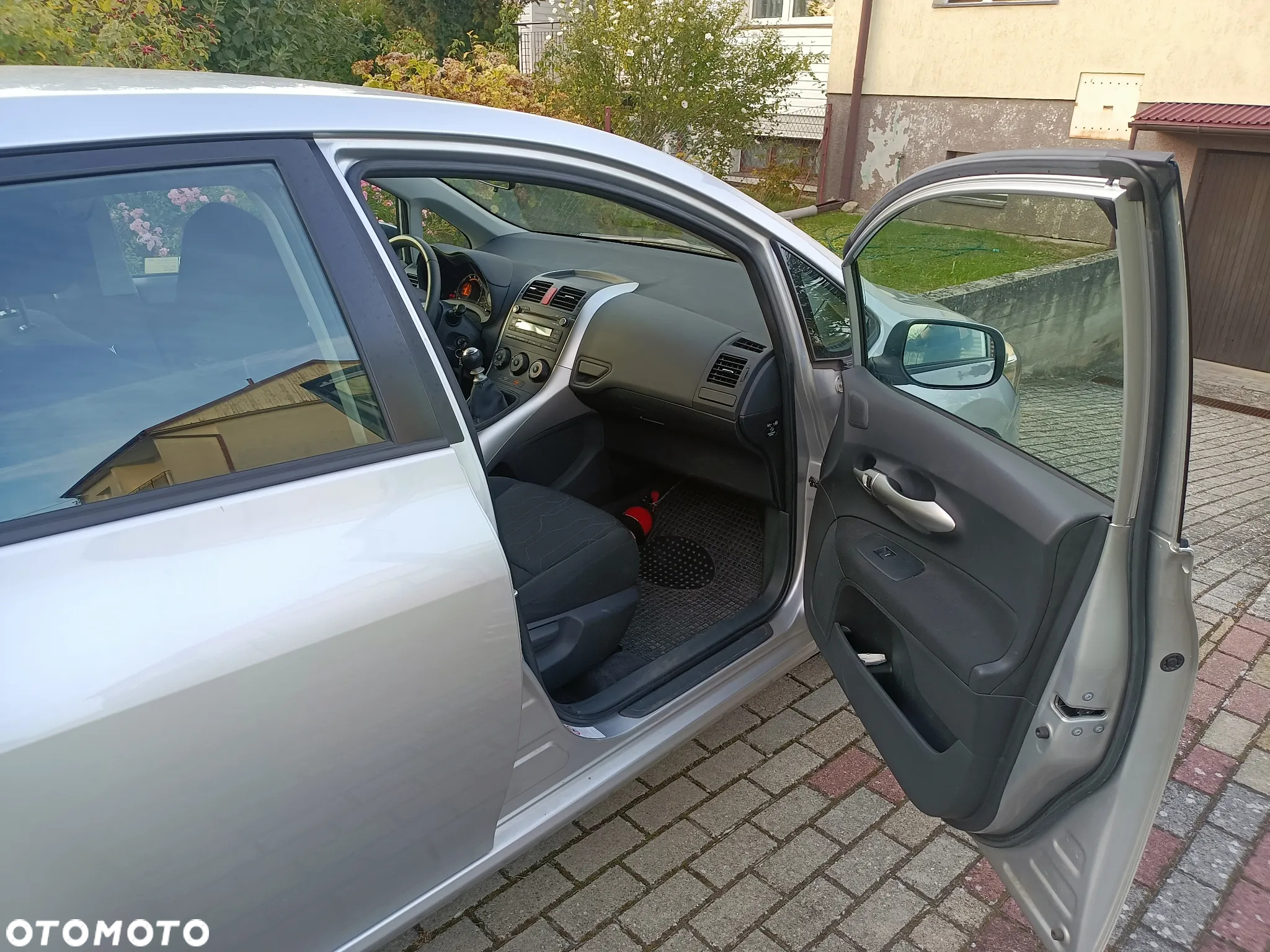 Toyota Auris 1.33 VVT-i Active - 11