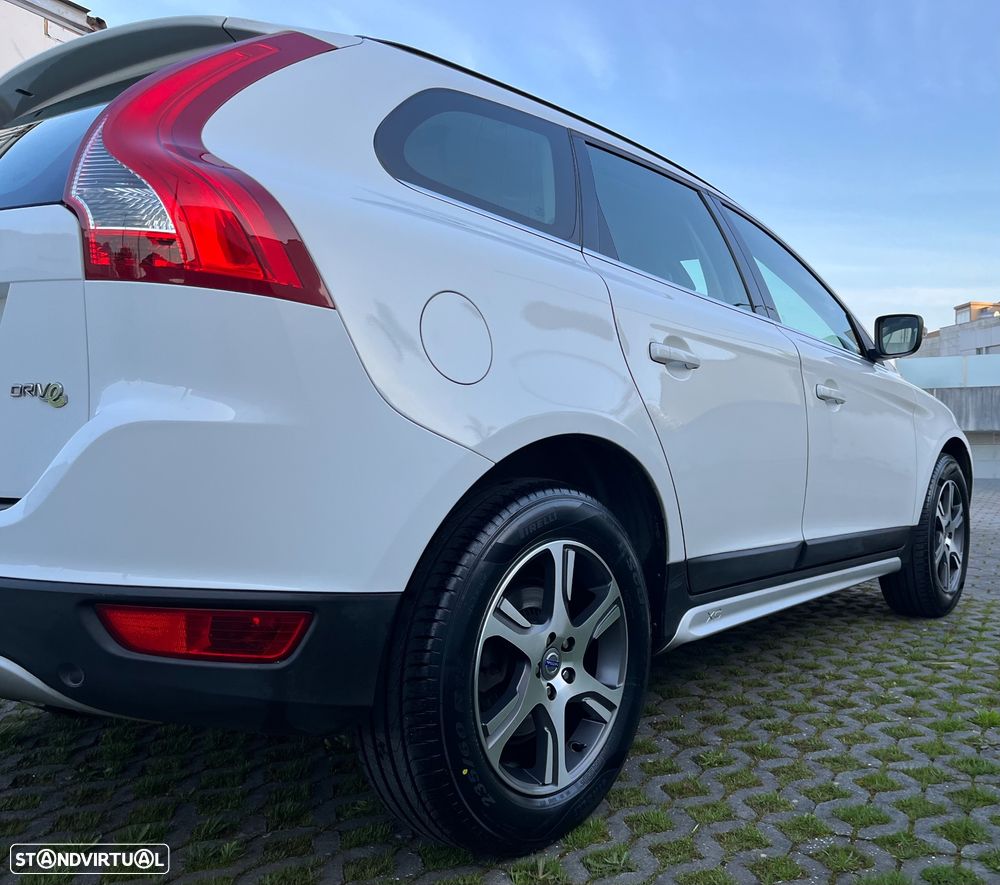 Volvo XC 60 2.0 D3 Drive Momentum Start/Stop - 3