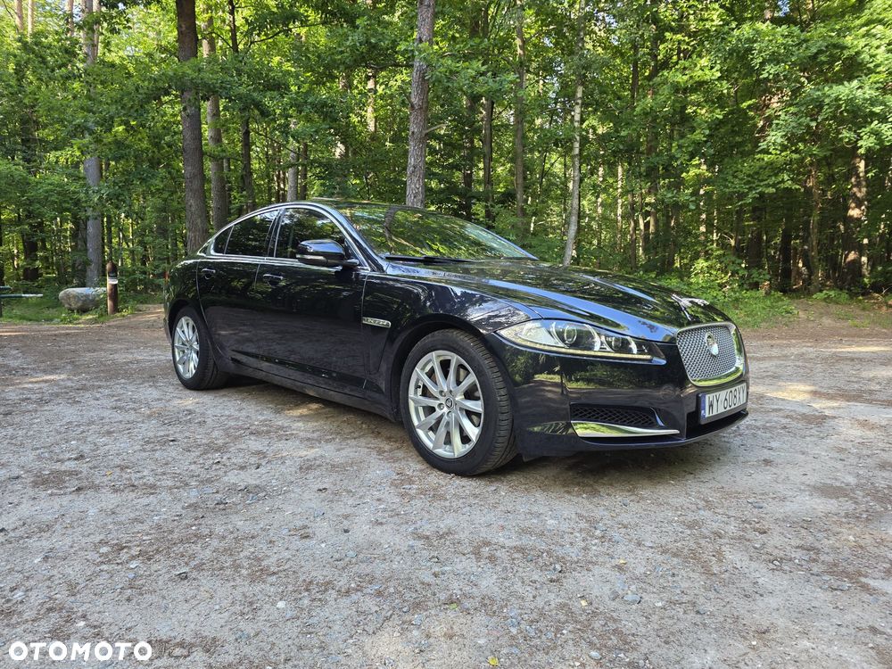 Jaguar XF 3.0 V6 D Luxury - 6