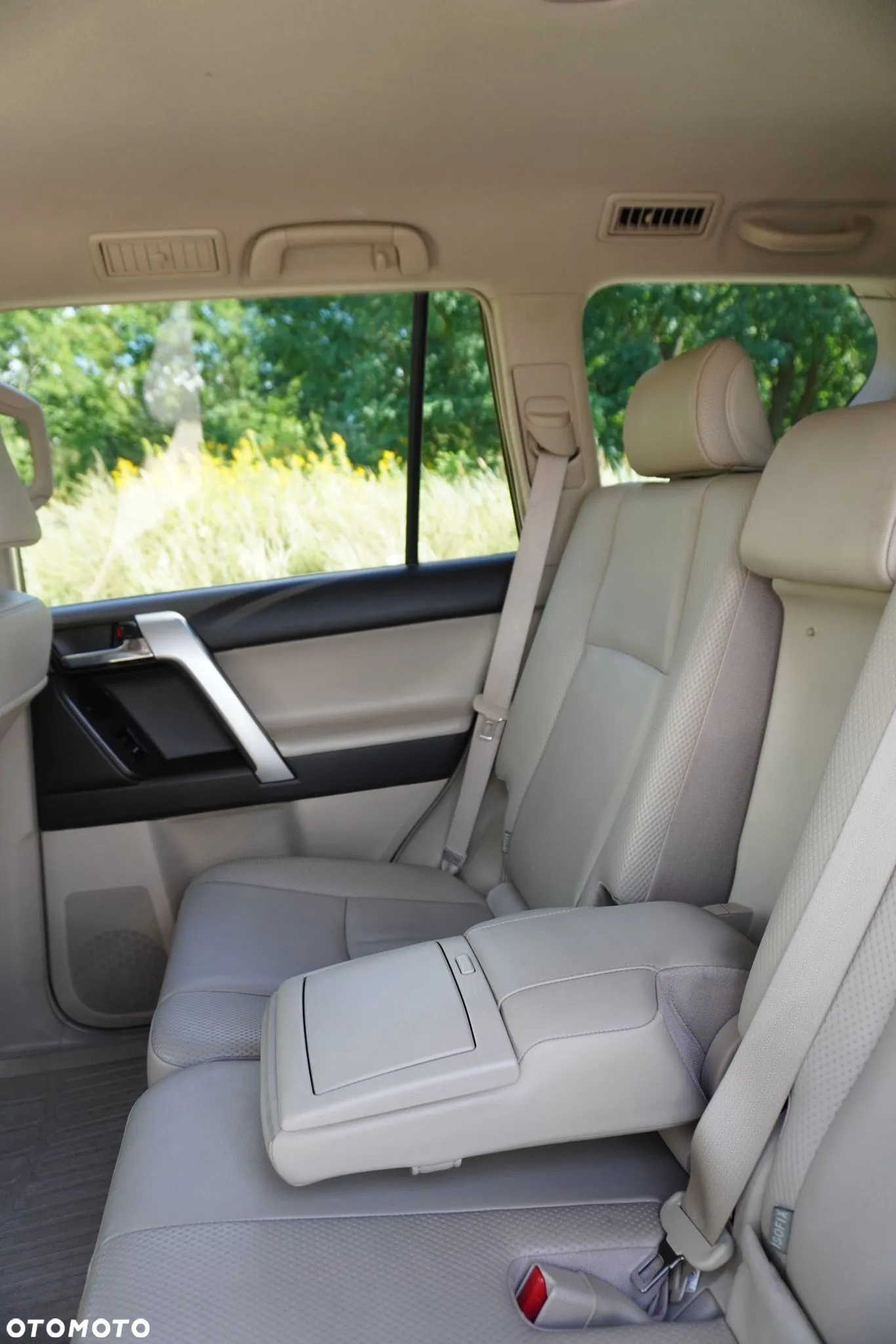Toyota Land Cruiser LC 3.0 D-4D Prestige 7os - 17