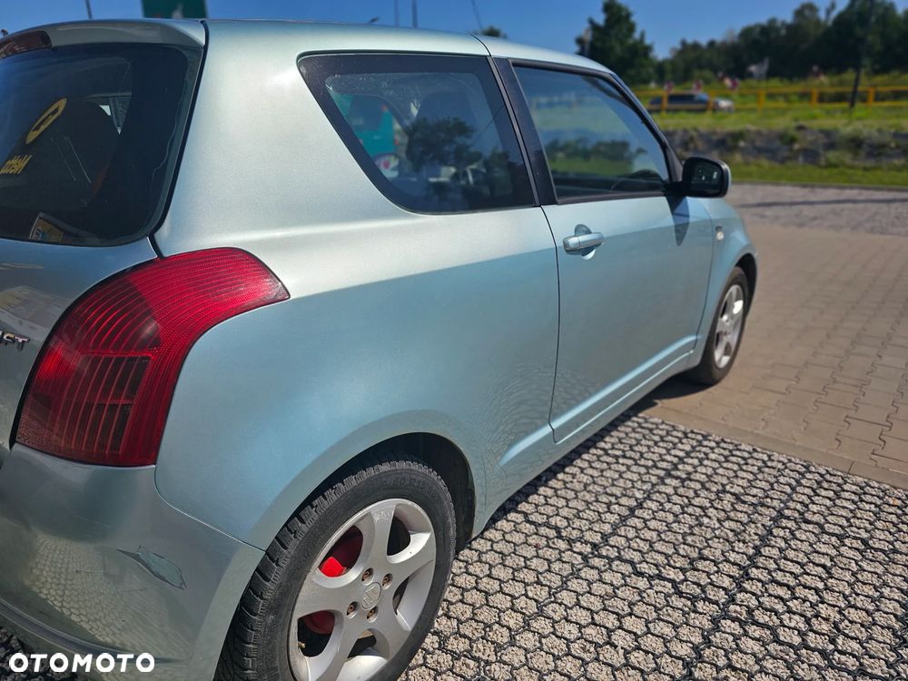 Suzuki Swift 1.3 DDiS 16v GLX - 34