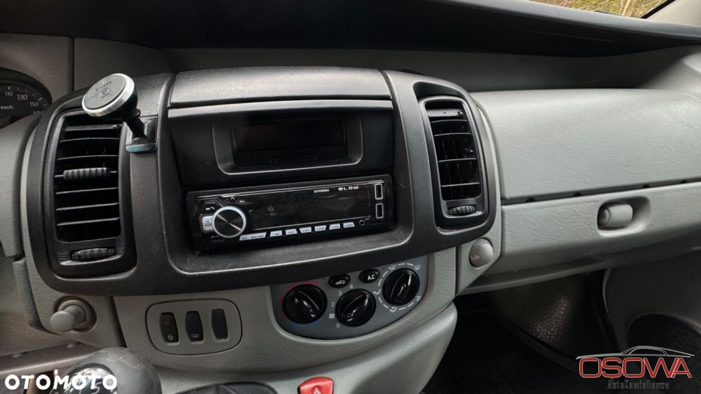 Renault Trafic - 13