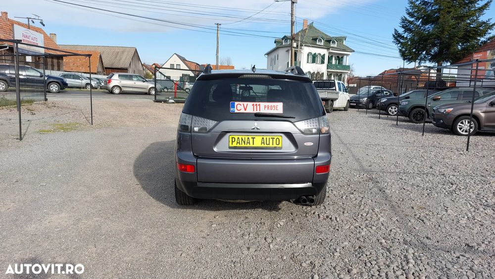 Mitsubishi Outlander 2.0 DI-D 4WD Instyle - 7
