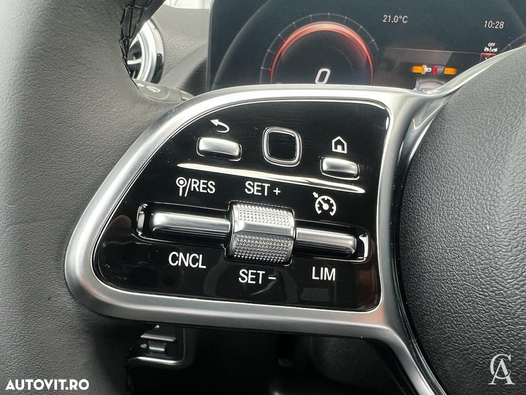 Mercedes-Benz GLA 250 e - 16