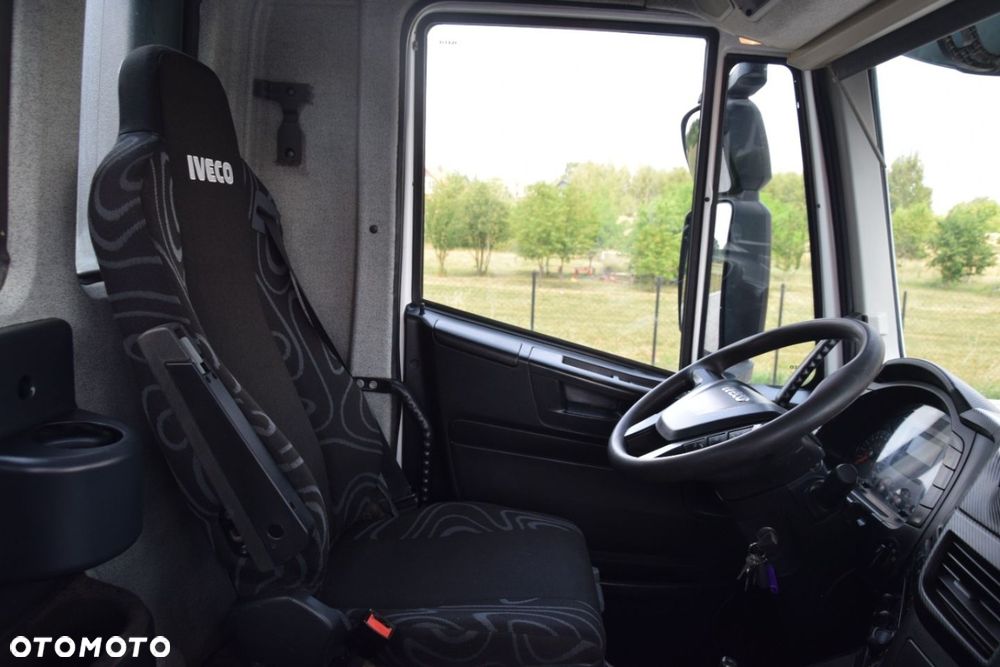 Iveco Magirus Trakker 450 8x4 Meiller Kipper - 32