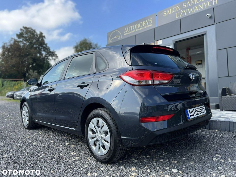 Hyundai i30 1.5 DPI Classic + - 9