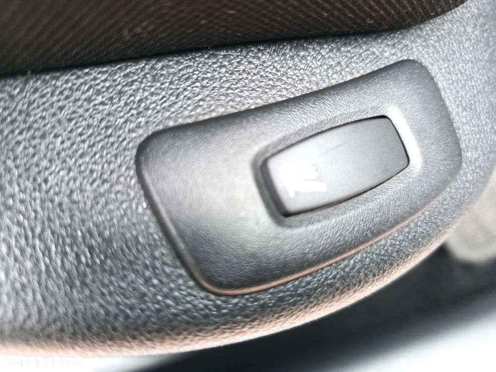 Renault Clio - 16