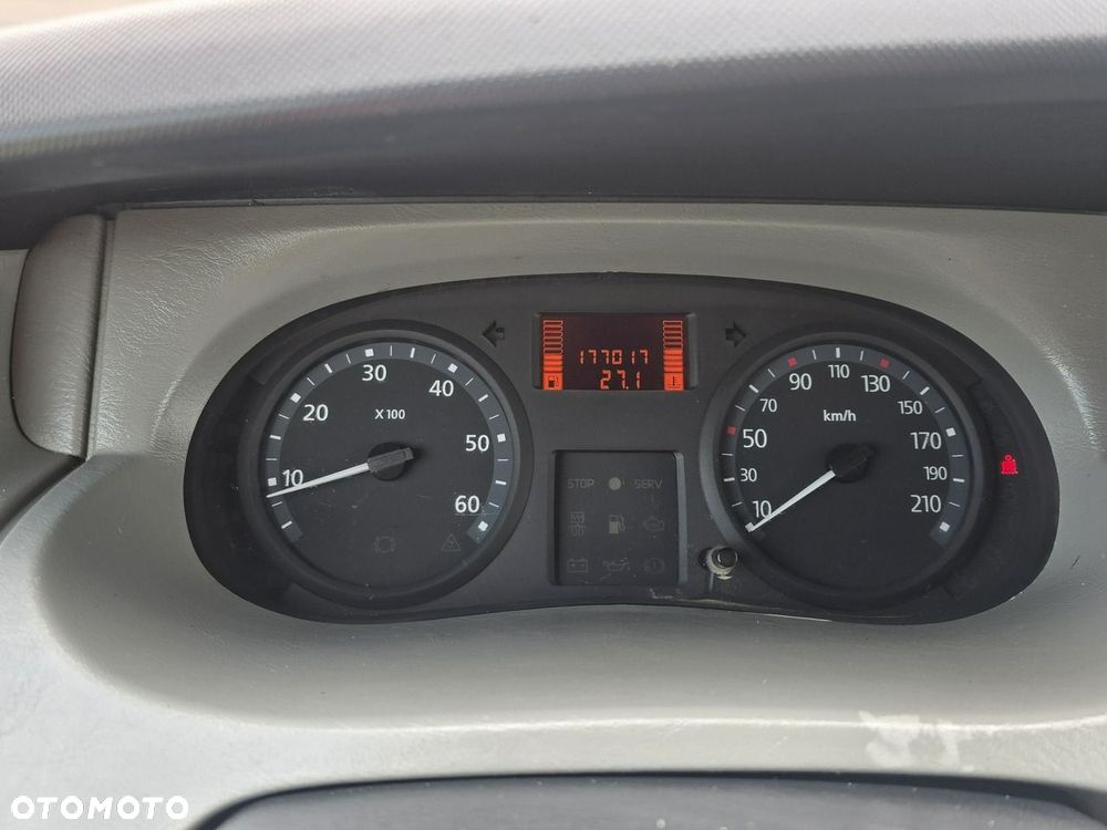 Renault Trafic - 26