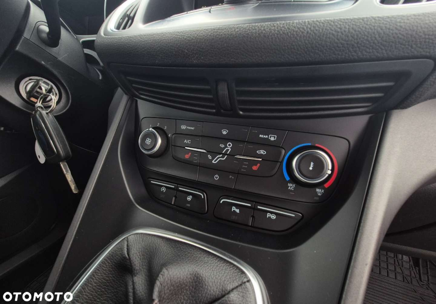Ford Grand C-MAX - 12