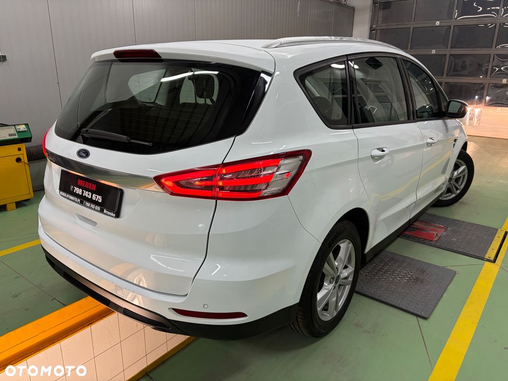 Ford S-Max - 10