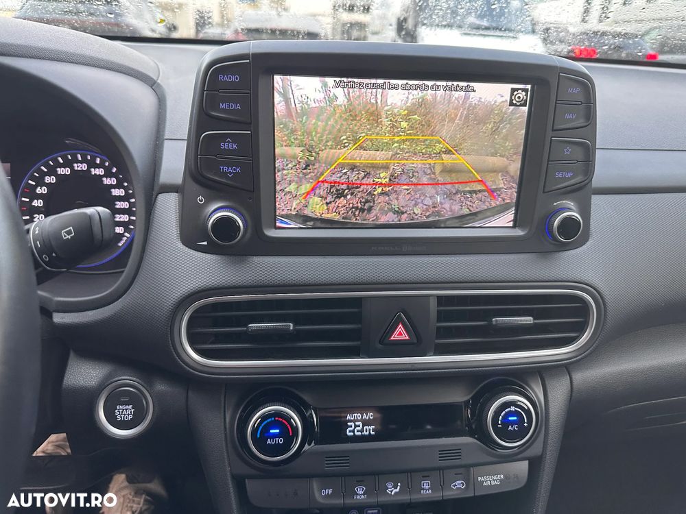 Hyundai KONA - 6