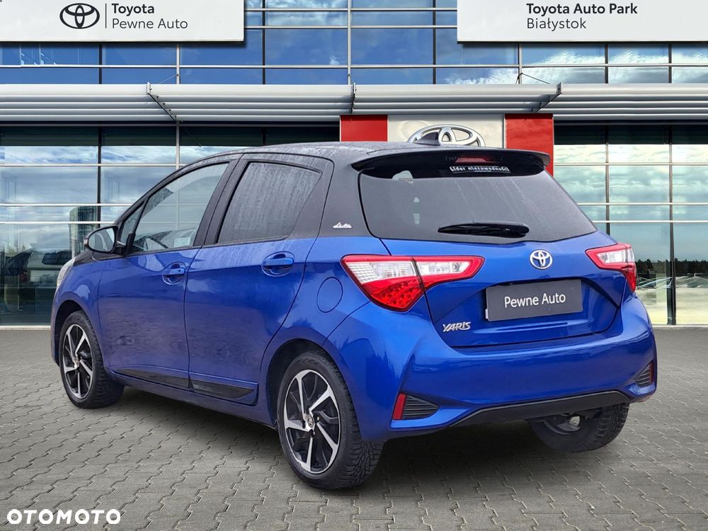 Toyota Yaris - 4