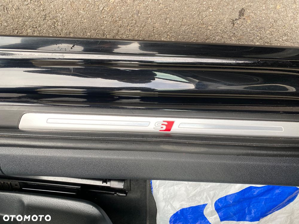 Audi A4 Avant 40 TDI quattro S tronic S line - 24