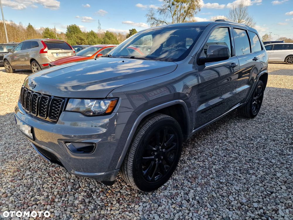 Jeep Grand Cherokee - 1