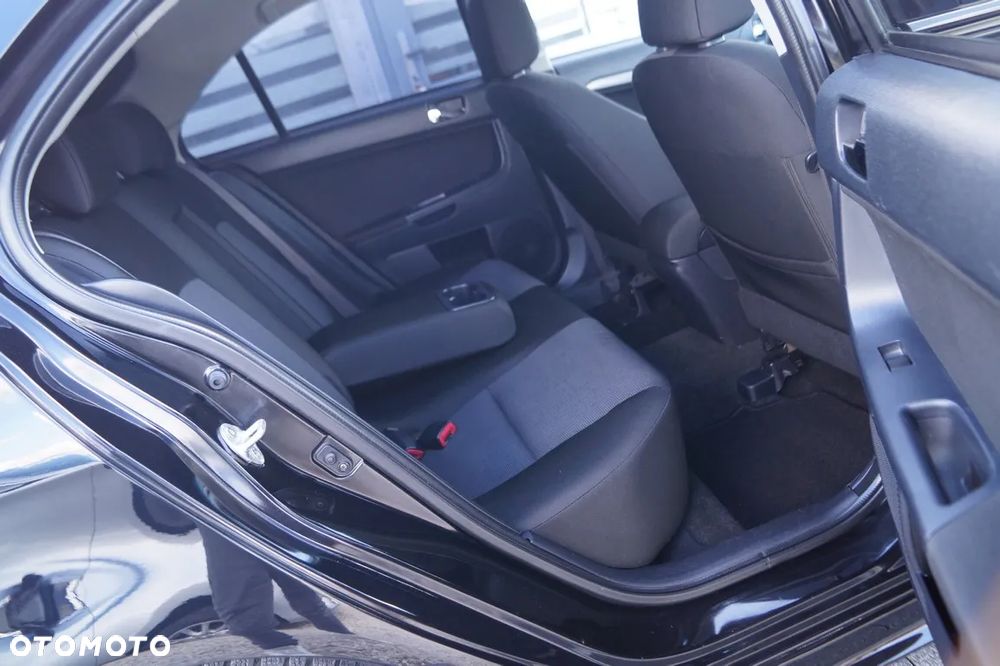 Mitsubishi Lancer 1.8 Instyle - 28
