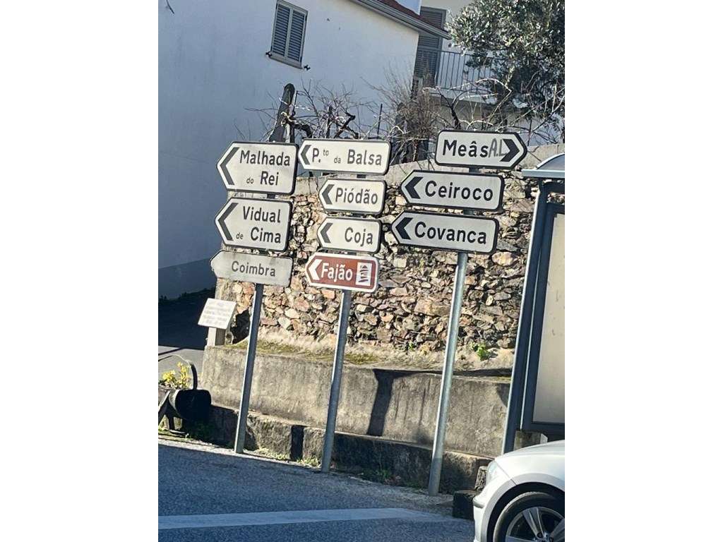 Ruína em Pedras - Unhais-O-Velho, Pampilhosa da Serra, Coimbra, com... - Grande imagem: 5/20
