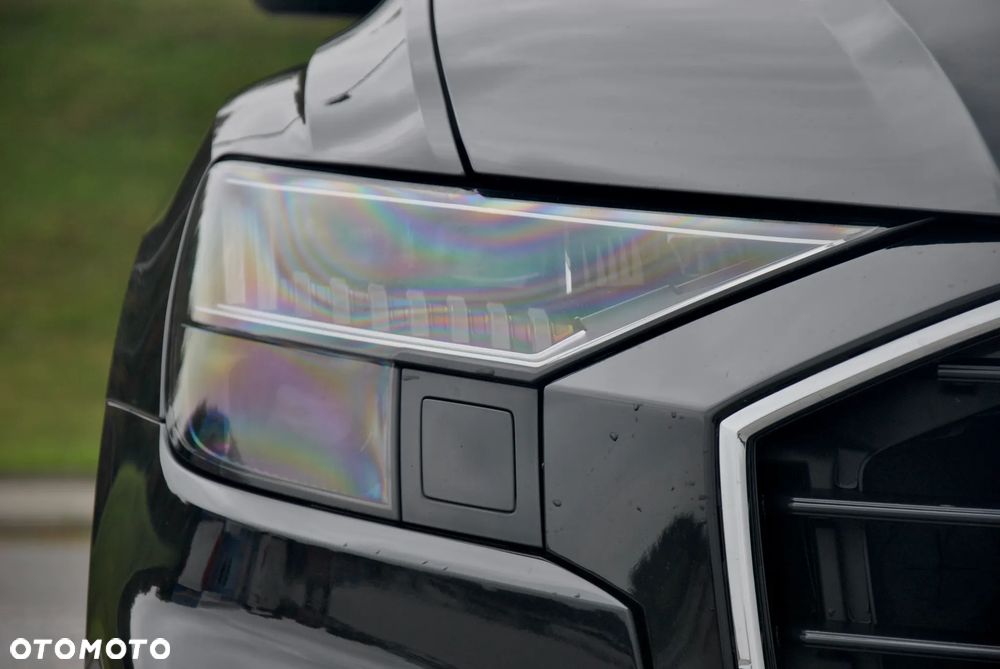 Audi Q8 55 TFSI quattro tiptronic - 28