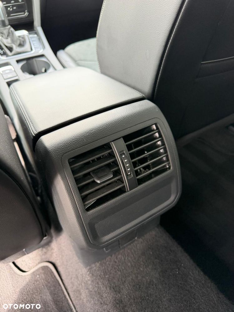 Volkswagen Arteon 2.0 TDI SCR DSG Elegance - 10