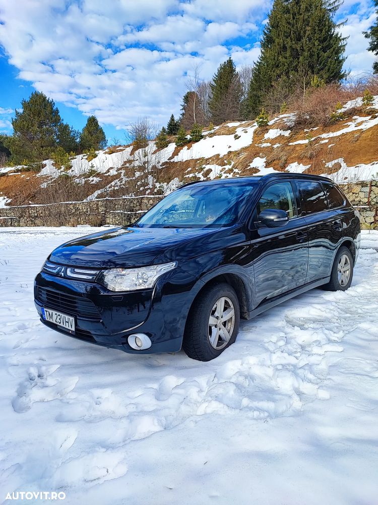 Mitsubishi Outlander 2.2 DI-D 4WD Automatik Instyle - 1
