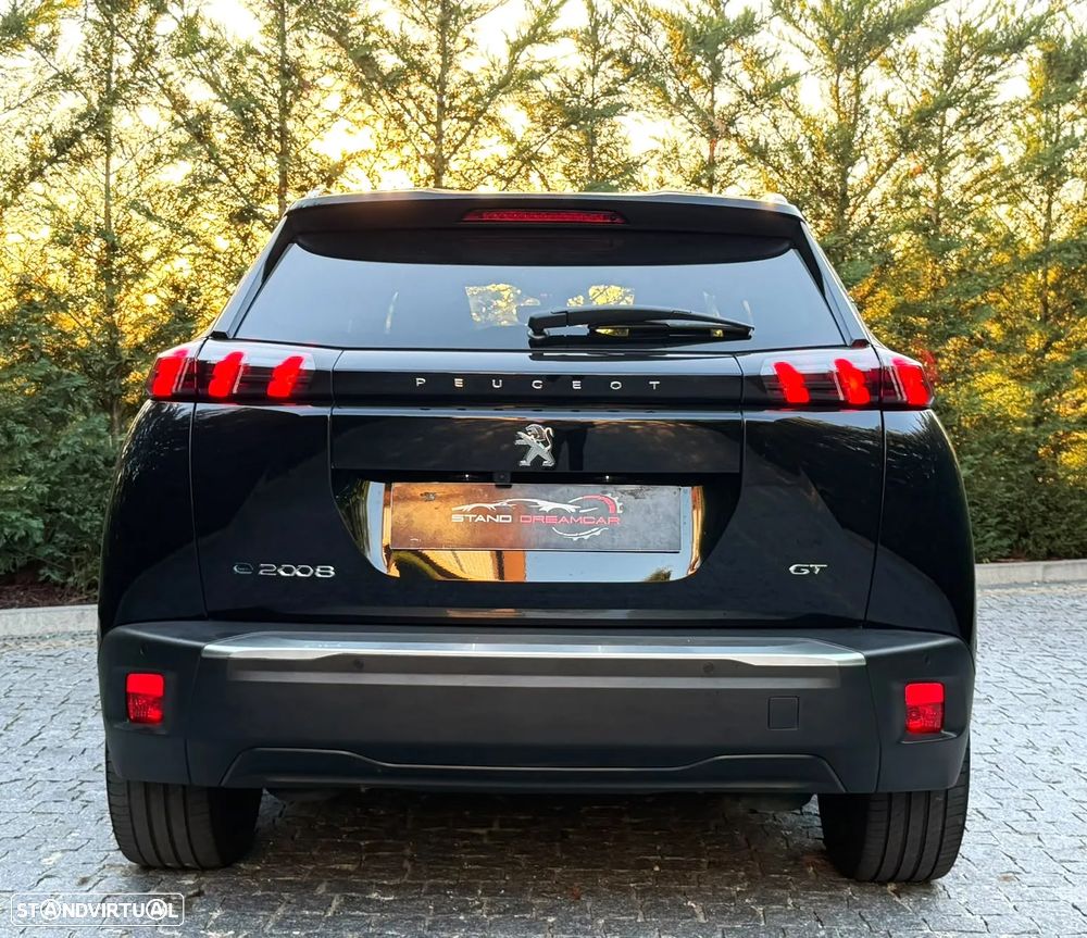 Peugeot e-2008 GT Pack - 8