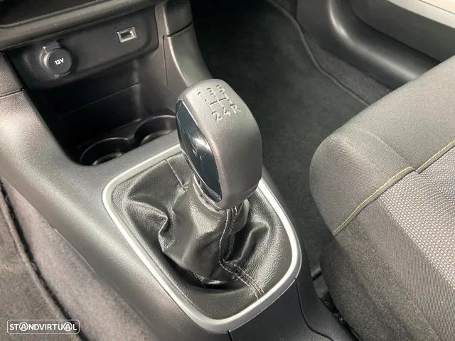 Citroën C3 1.2 PureTech C-Series - 27