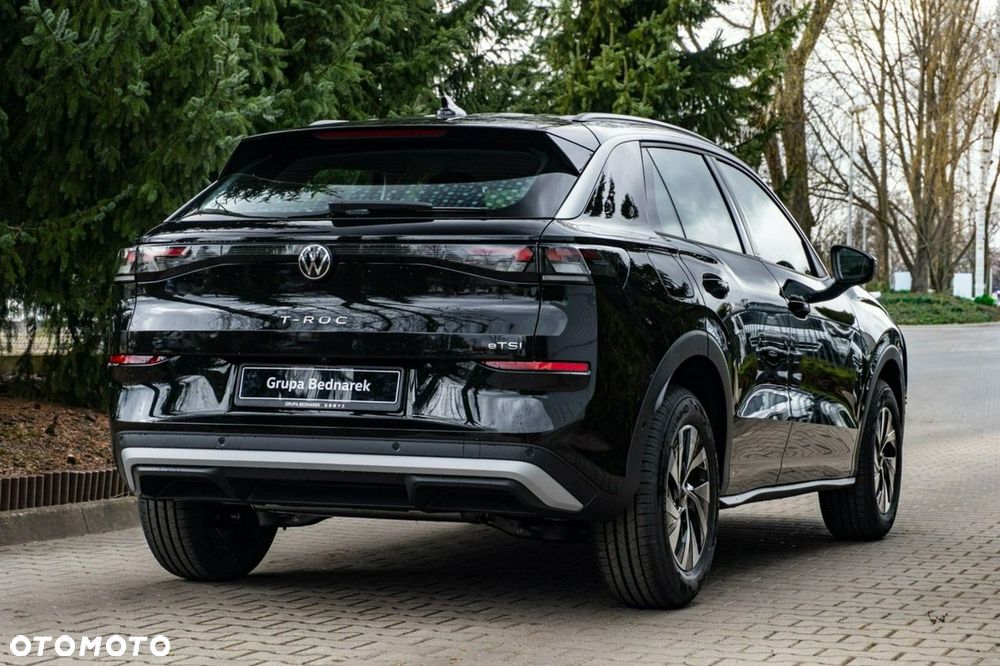 Volkswagen T-Roc - 11