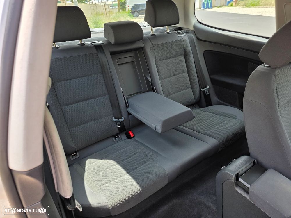 VW Golf - 9
