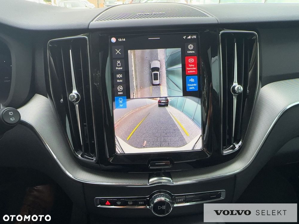 Volvo XC 60 T6 Plug-In Hybrid AWD Plus Dark - 28