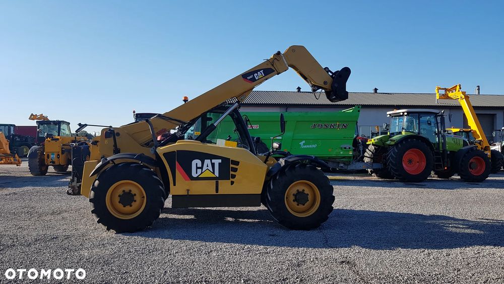 Caterpillar TH 407 - 40