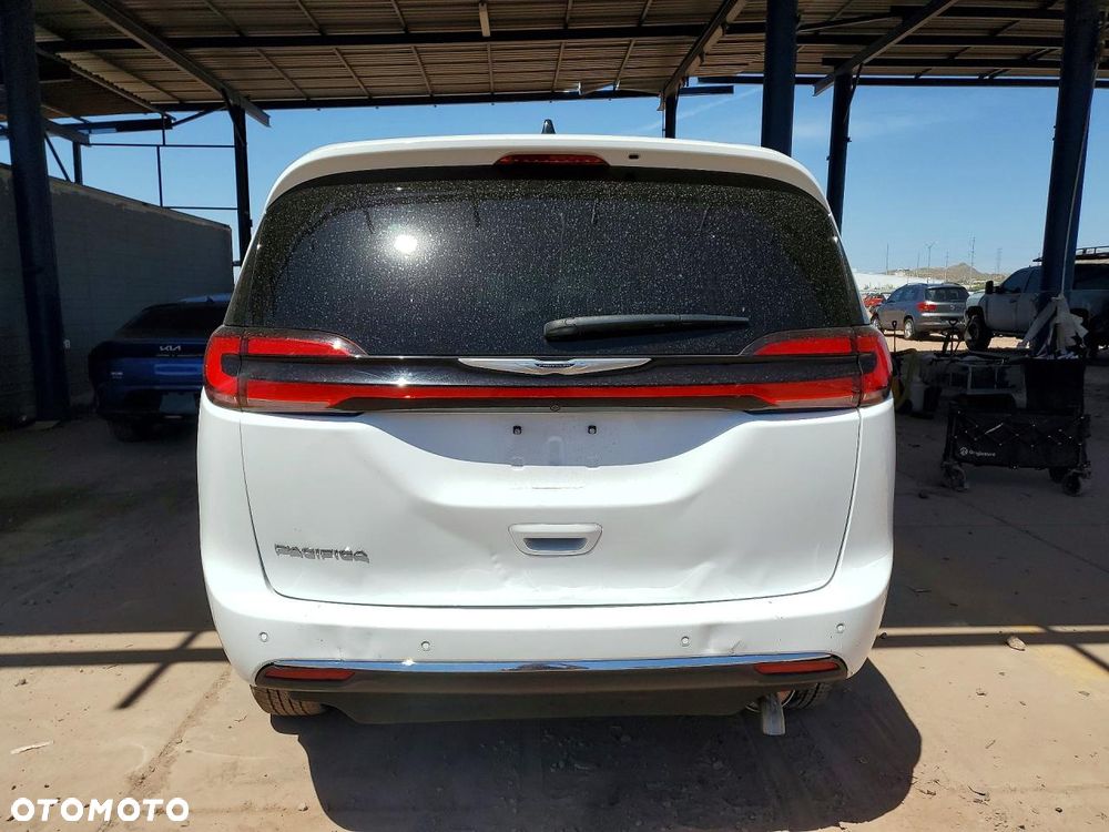 Chrysler Pacifica - 7