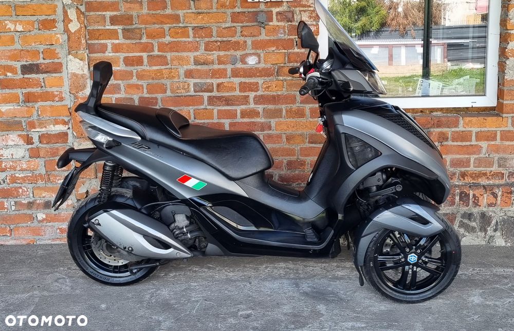Piaggio MP-3 - 8