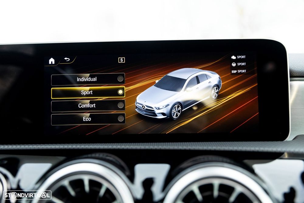 Mercedes-Benz A 180 d AMG Line Aut. - 31