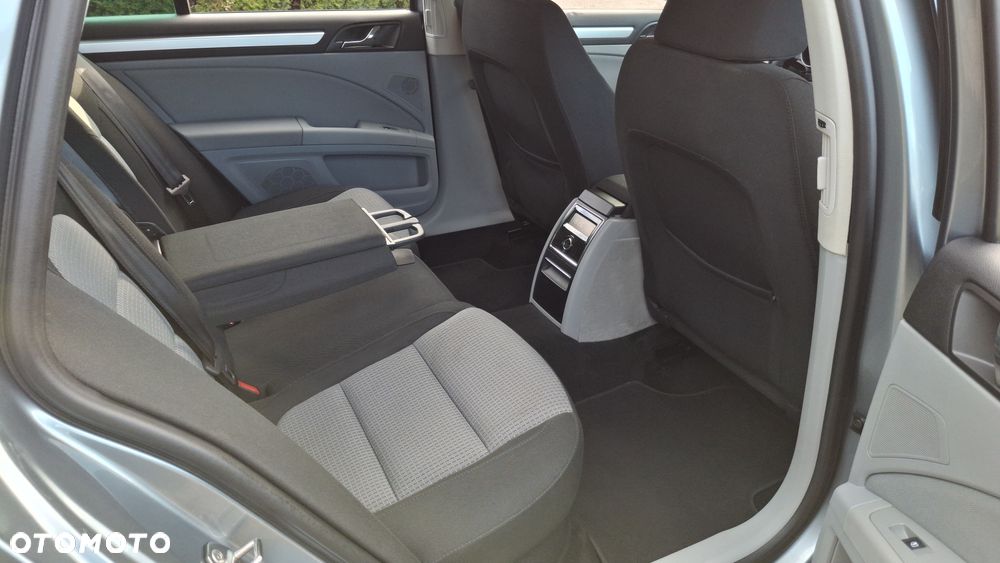 Skoda Superb 2.0 TDI PD Ambition - 15