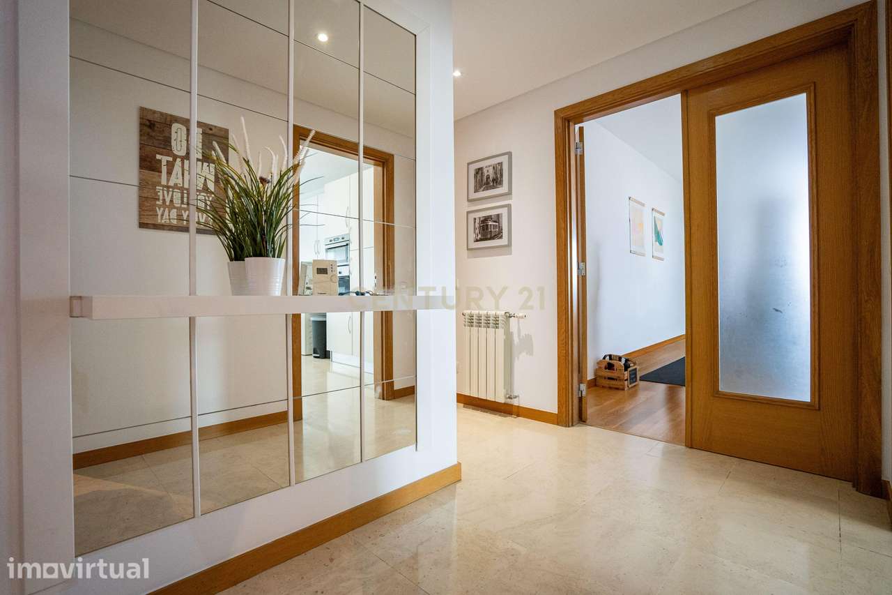 Apartamento T4 com vista soberba no Parque das Nações - Grande imagem: 4/54
