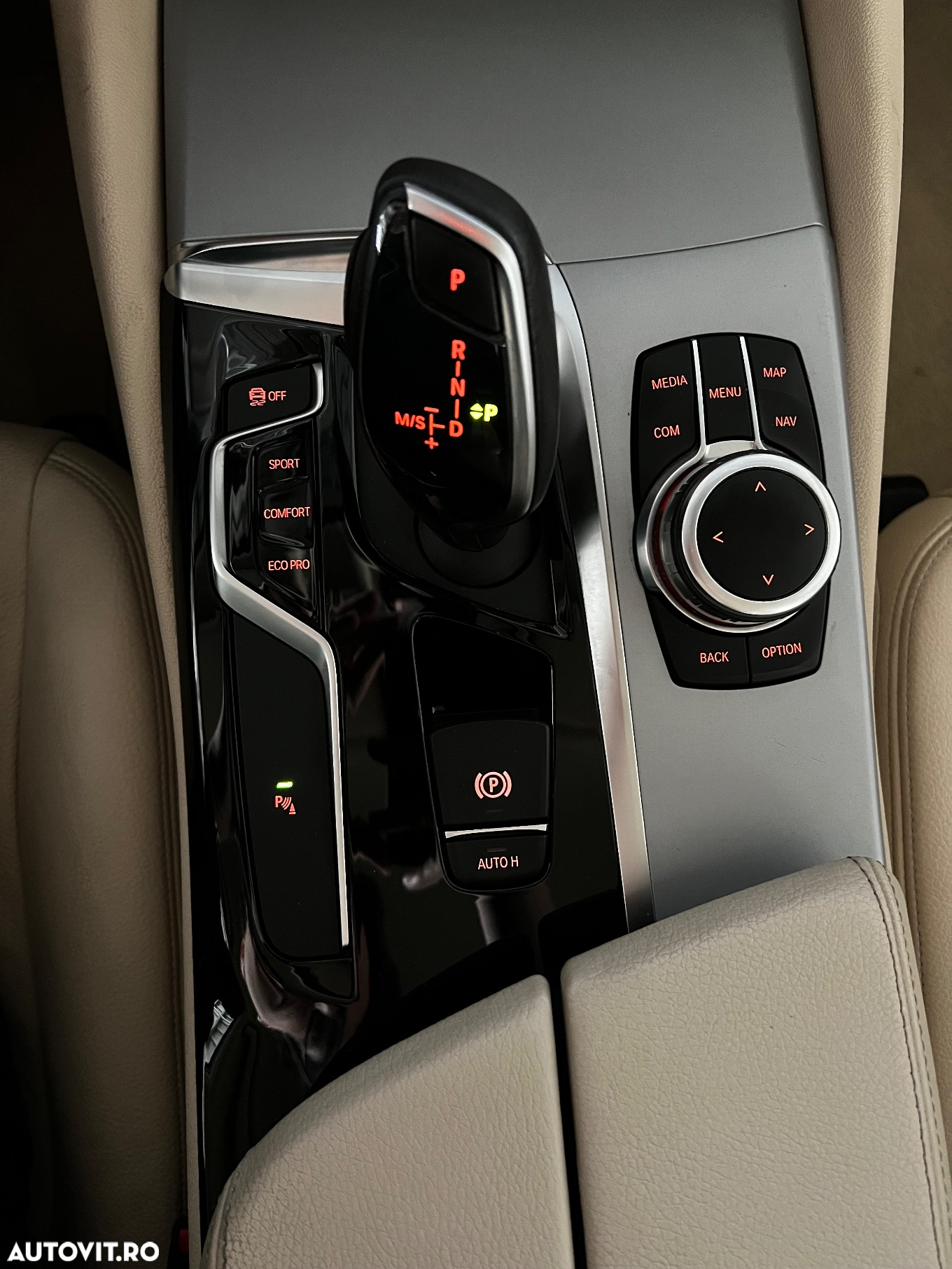 BMW Seria 5 530d xDrive Touring Aut. - 14