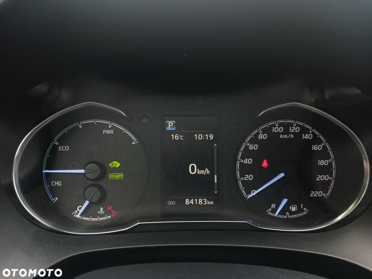 Toyota Yaris Hybrid 100 Selection - 13