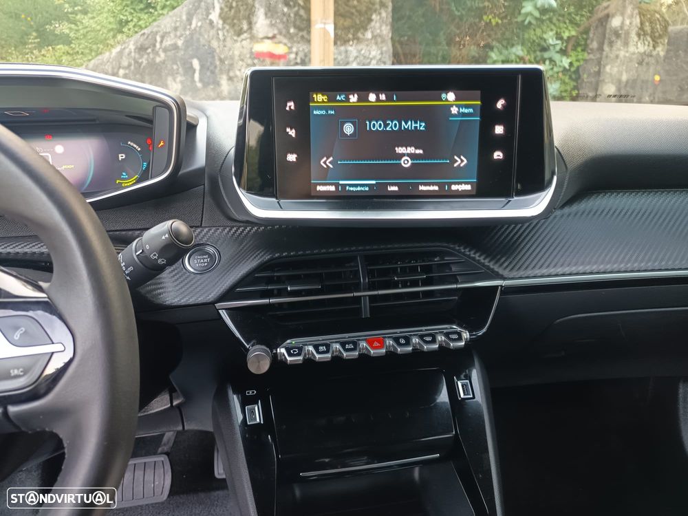Peugeot e-2008 Allure Pack - 13