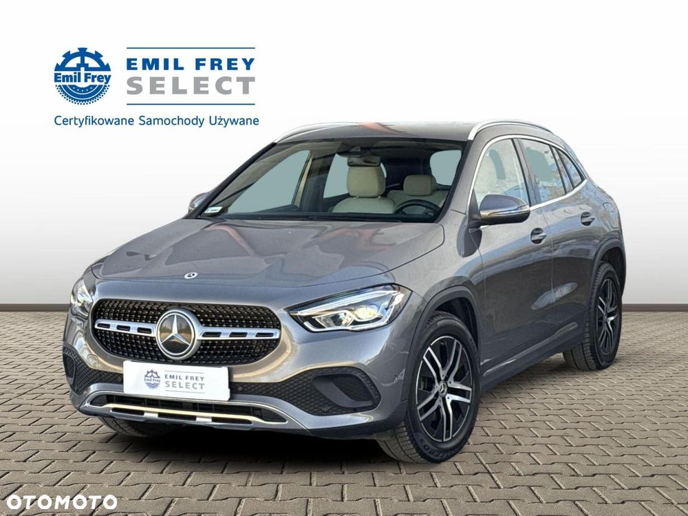 Mercedes-Benz GLA - 2