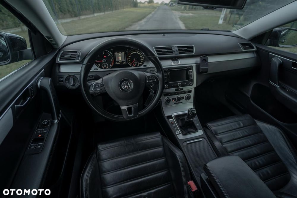 Volkswagen Passat 2.0 TDI Highline - 8