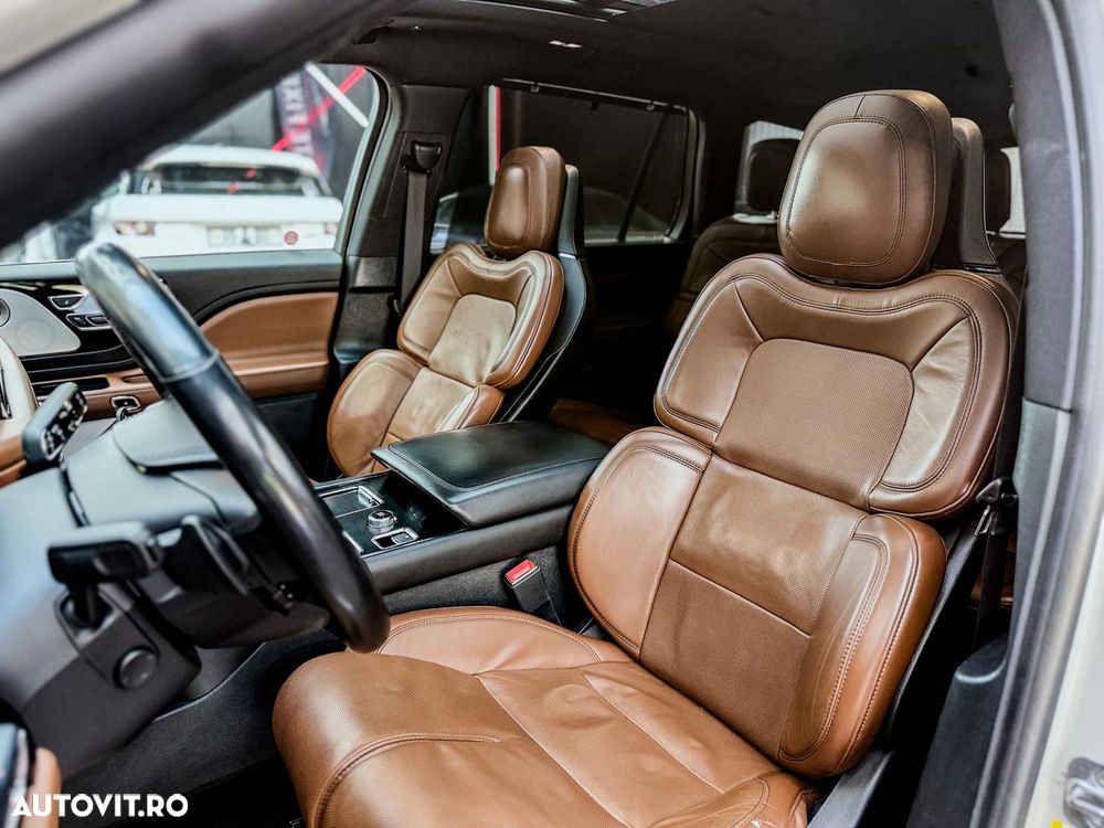 Lincoln Aviator - 26