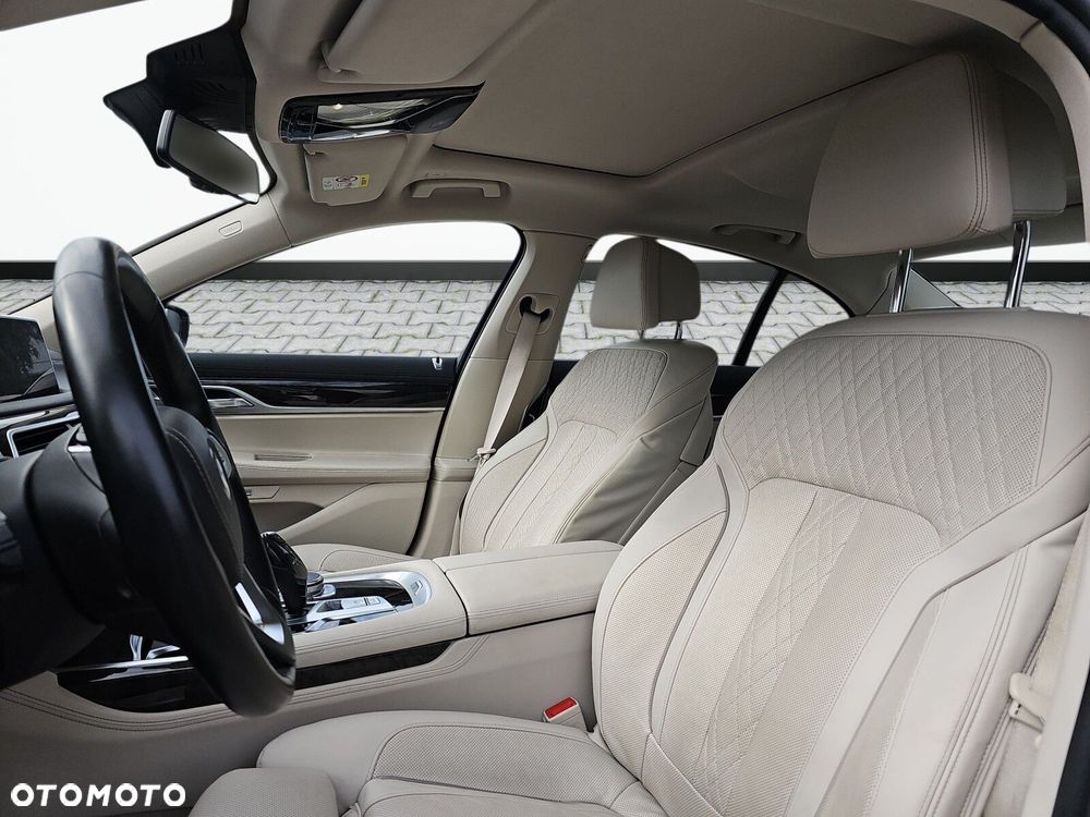 BMW Seria 7 - 17