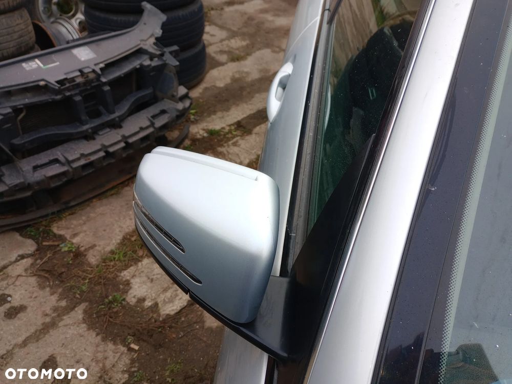 Lusterko prawe C klasa w204 C775 Mercedes, maska zderzak, pas błotnik - 10