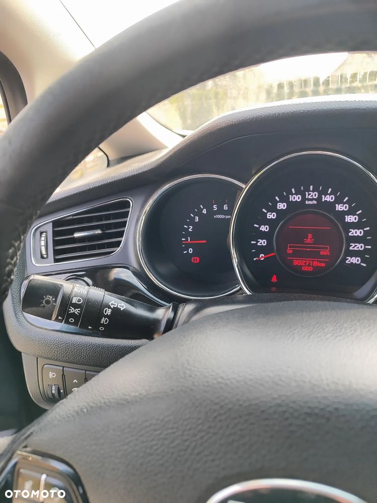Kia Ceed 1.6 CRDi Business Line - 8