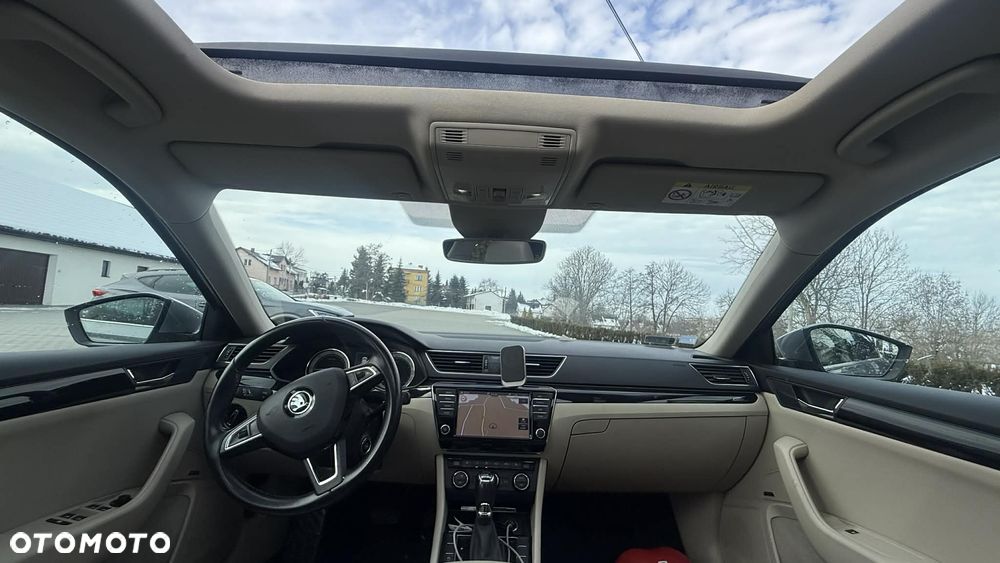 Skoda Superb 2.0 TDI 4x4 DSG L&K - 6