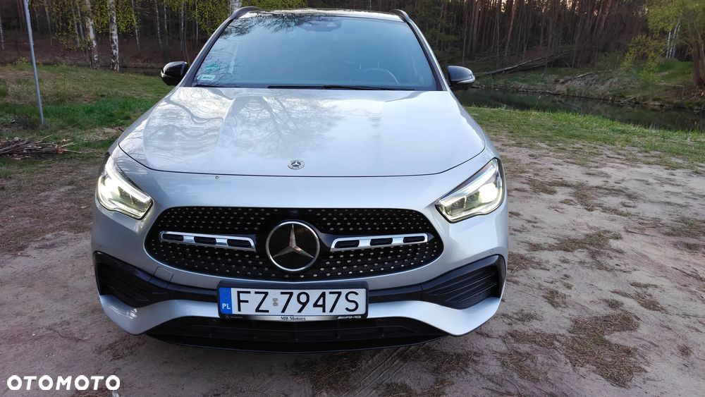 Mercedes-Benz GLA 200 AMG Line - 10