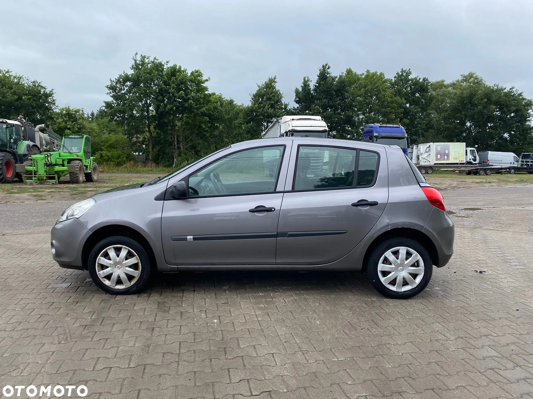 Renault Clio 1.2 16V Tech Run - 4