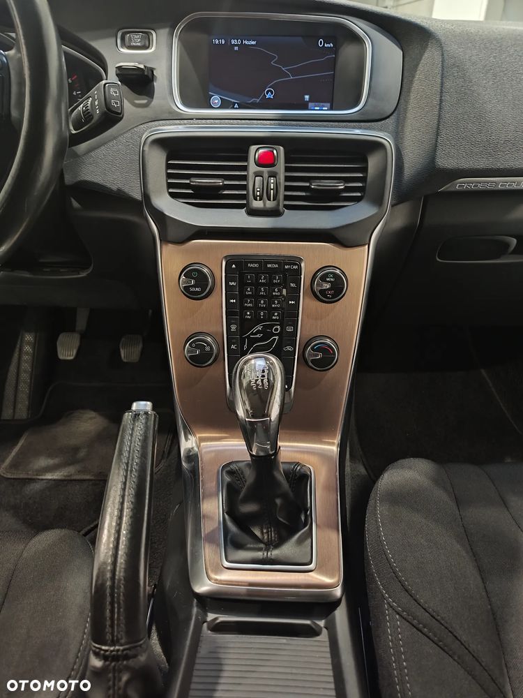 Volvo V40 D2 - 7