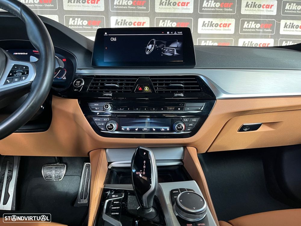 BMW M550d xDrive Auto - 30