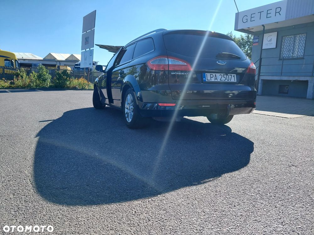 Ford Mondeo 2.0 TDCi Ambiente - 4