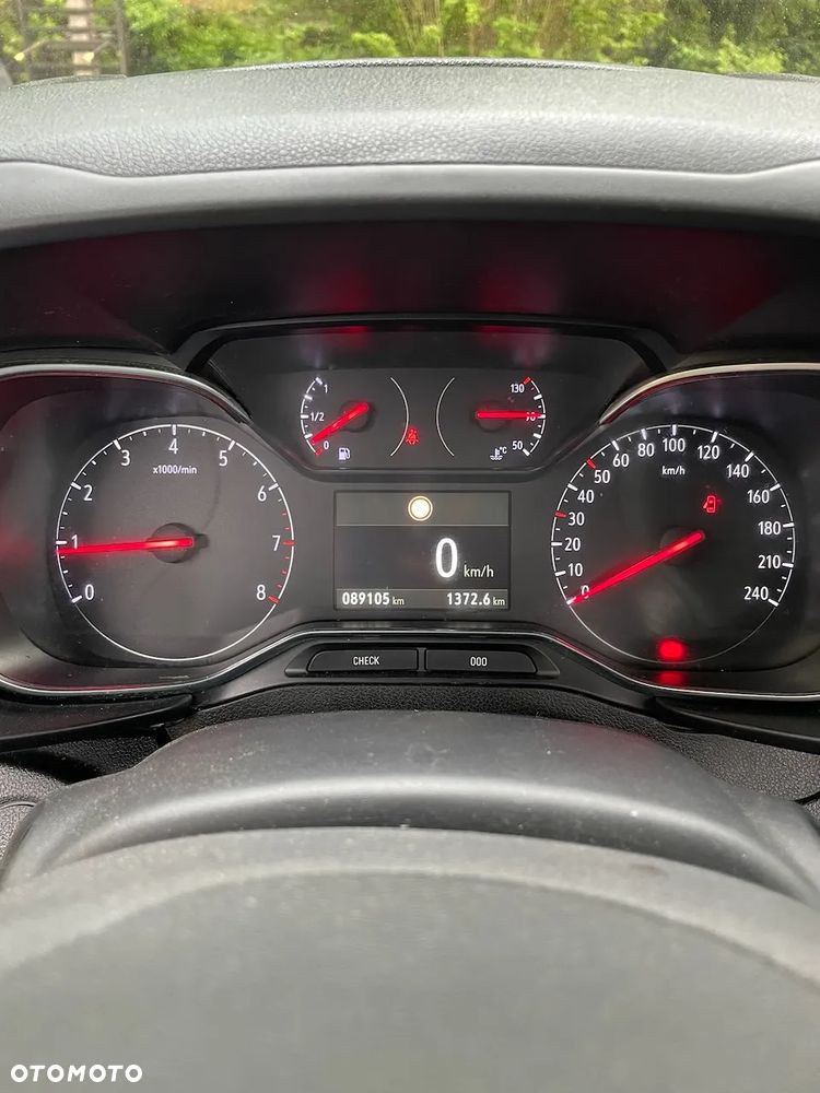 Opel Combo 1.2 Turbo Start/Stop Edition - 22